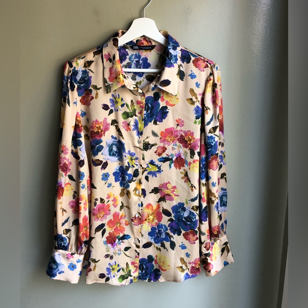 ZARA WOMAN FLORAL PRINT SHIRT Size: XL